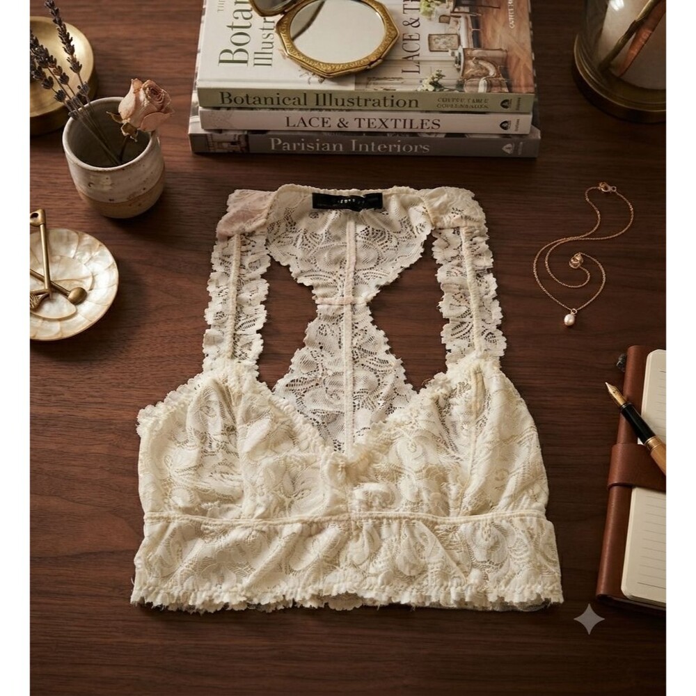 Signature 8 Cream Floral Lace Racerback Bralette Longline Scalloped Plunge VNeck